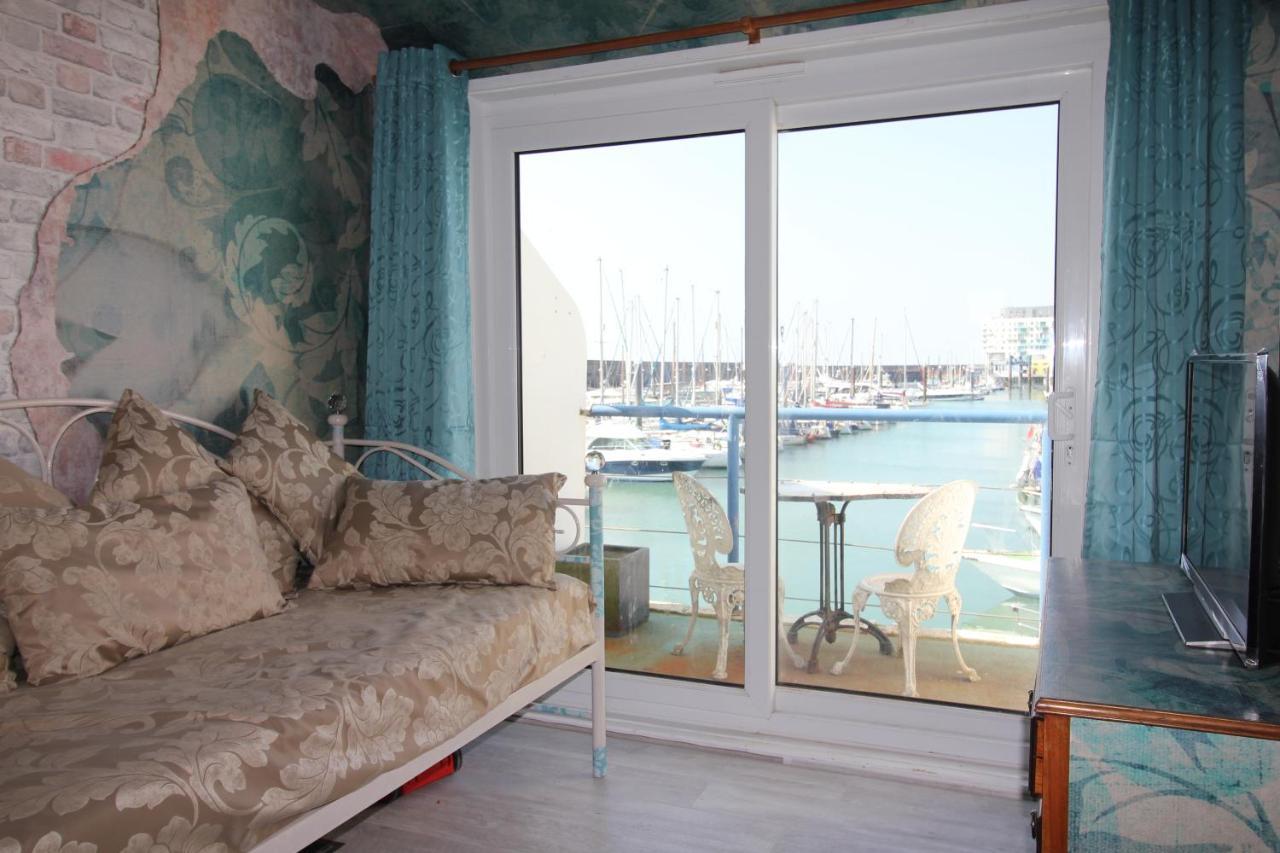 Unique, Loft-Style Apartment With Fantastic Brighton Marina Views Bagian luar foto